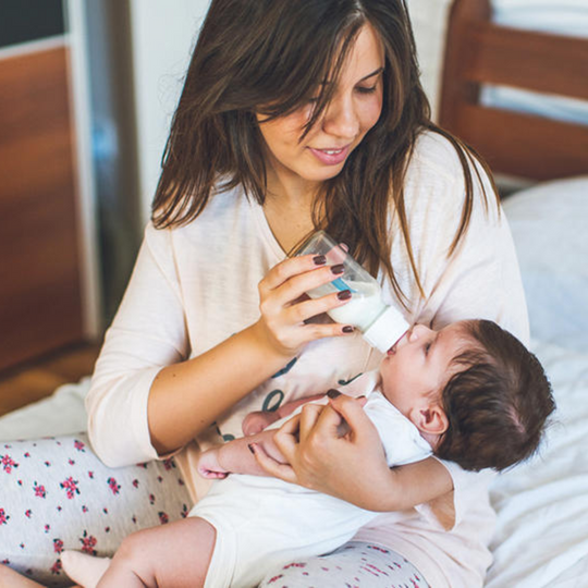 Feeding Your New-Born: A Guide to Breastfeeding, Formula Feeding and More